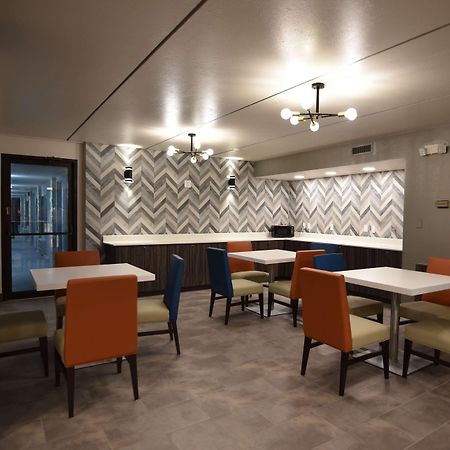 Baymont By Wyndham Pine Grove I-81 Hotell Exteriör bild