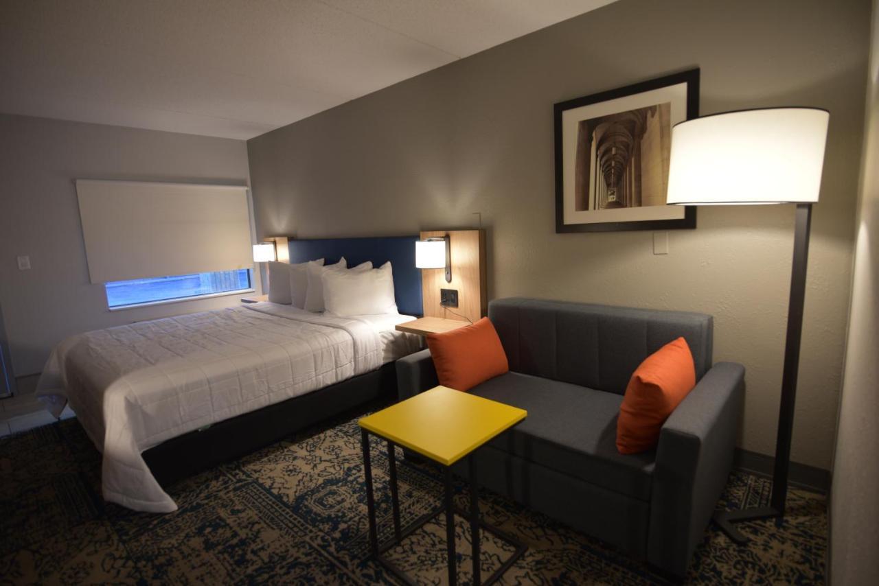 Baymont By Wyndham Pine Grove I-81 Hotell Exteriör bild