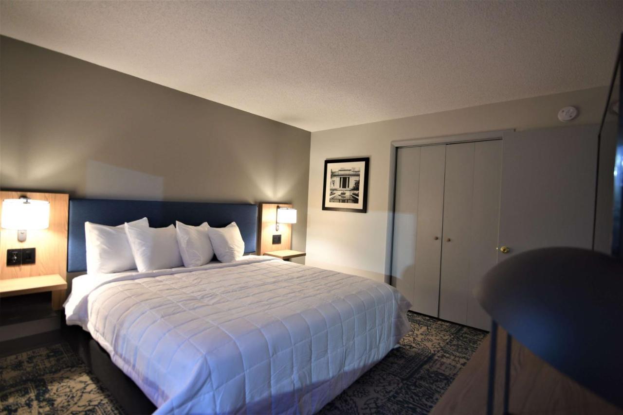 Baymont By Wyndham Pine Grove I-81 Hotell Exteriör bild