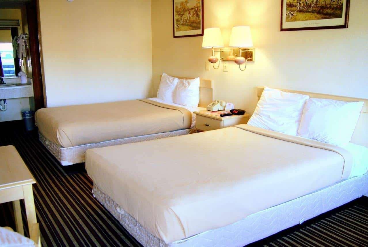 Baymont By Wyndham Pine Grove I-81 Hotell Exteriör bild