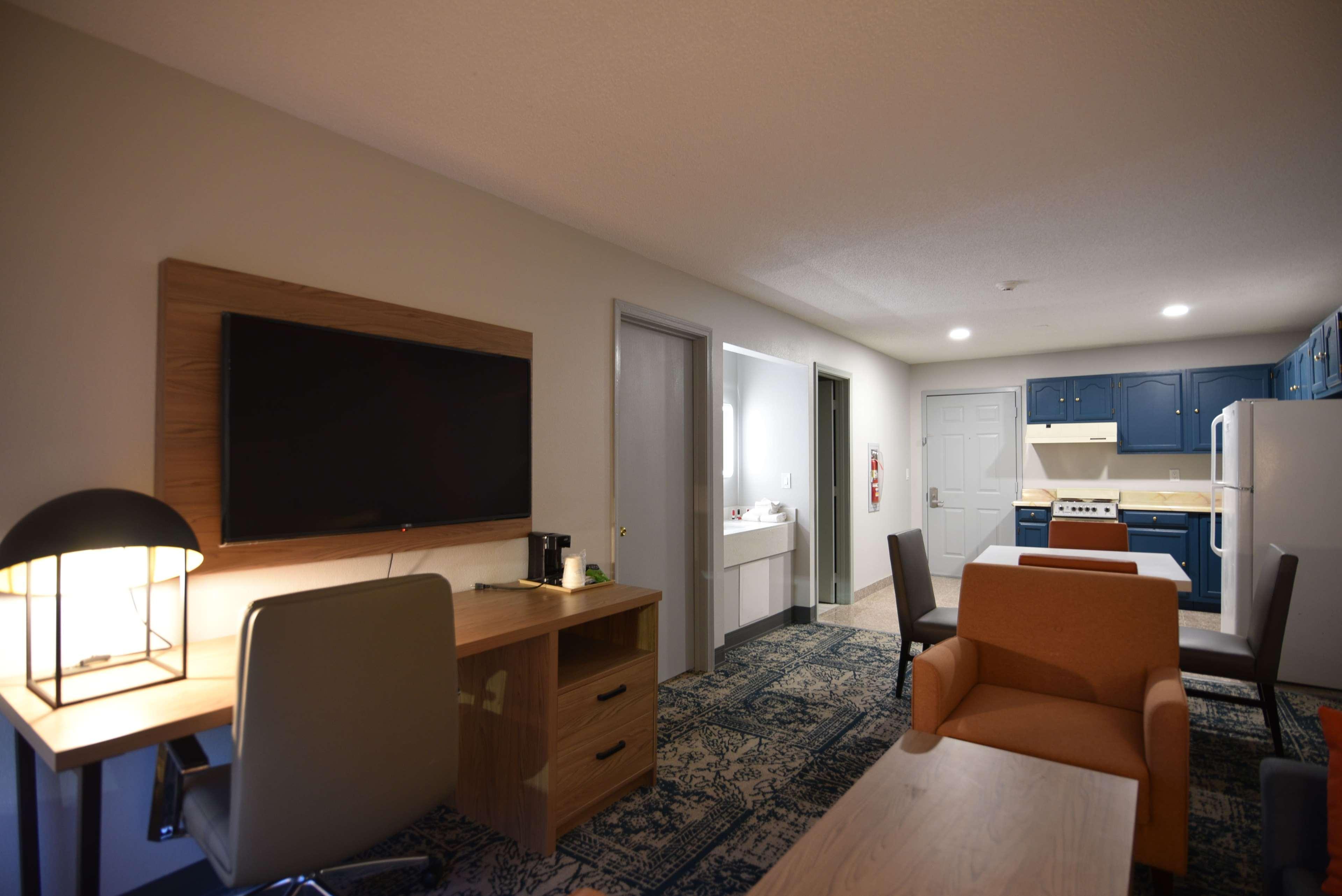 Baymont By Wyndham Pine Grove I-81 Hotell Exteriör bild