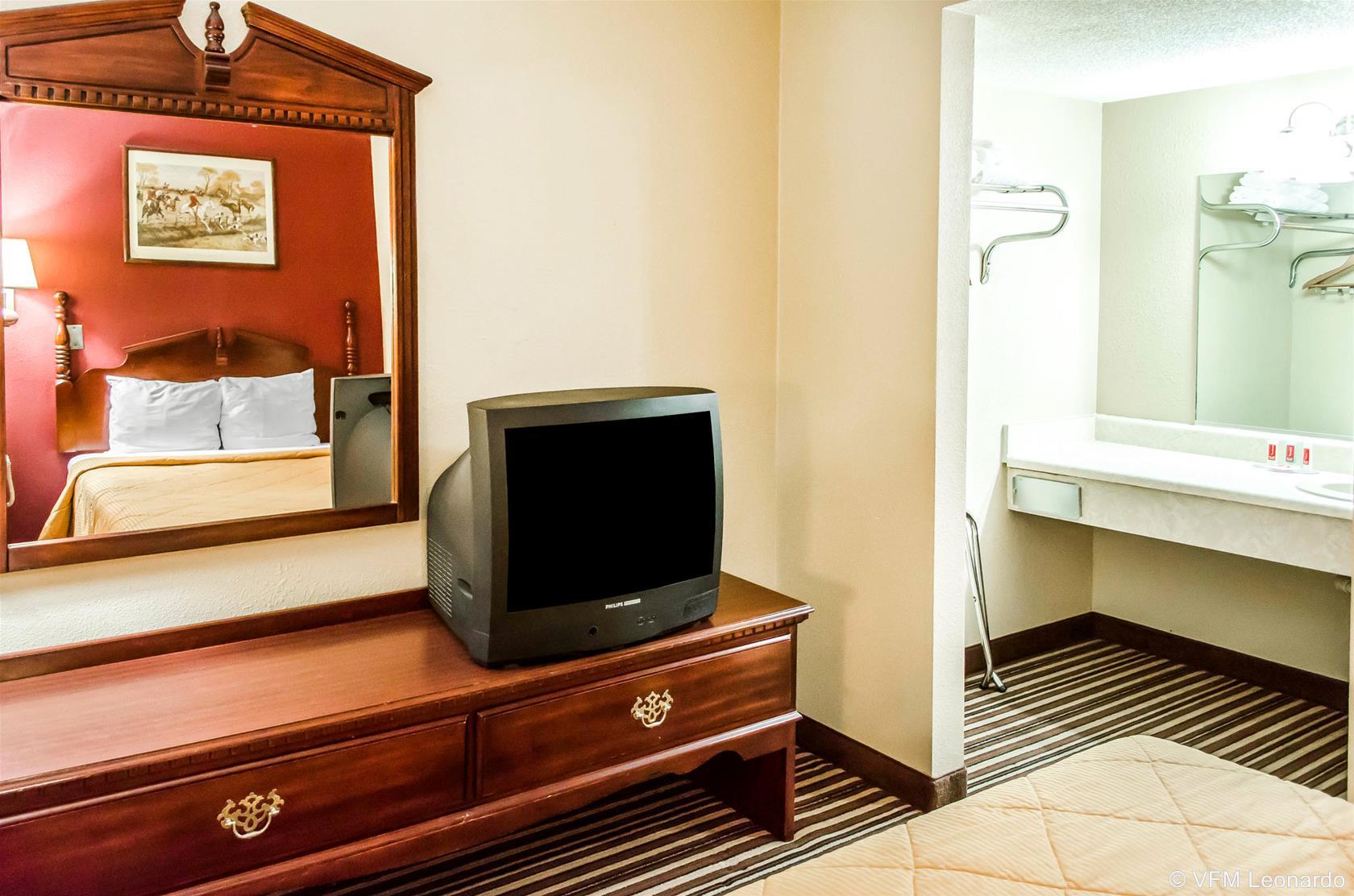 Baymont By Wyndham Pine Grove I-81 Hotell Exteriör bild