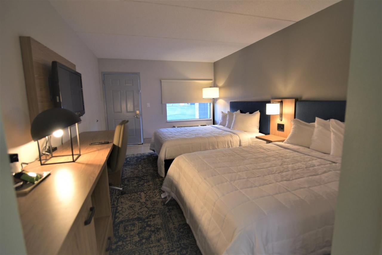 Baymont By Wyndham Pine Grove I-81 Hotell Exteriör bild